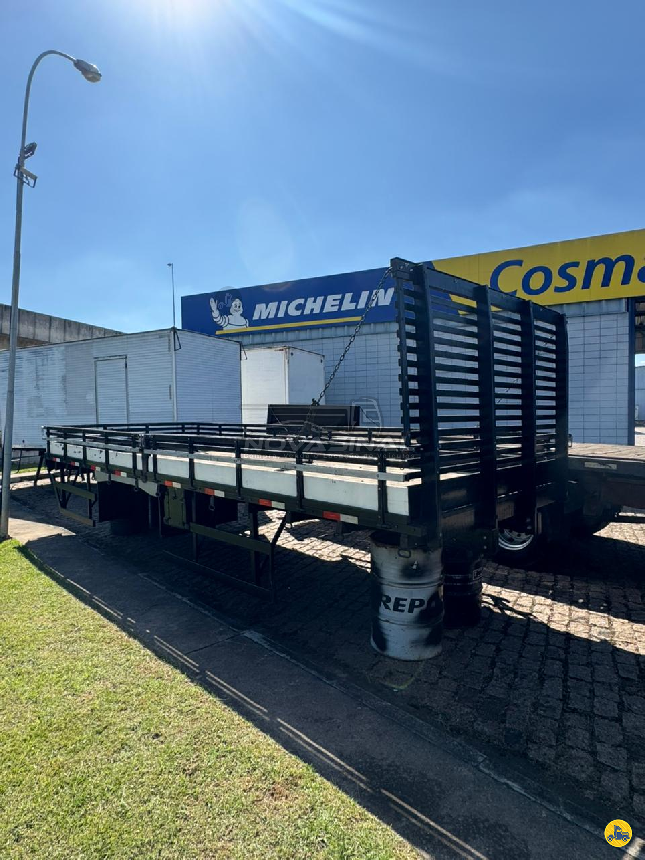 CARROCERIA SOBRE CHASSI  TOCO CARROCEIRA E MUCK Nova Sinal Caminhões JUNDIAI SÃO PAULO SP